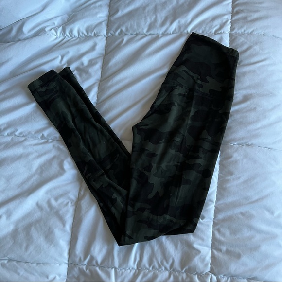 Lululemon High Rise Align Pant 25” - Picture 2 of 5